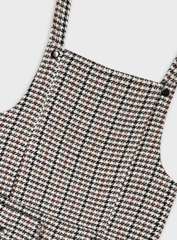 Checkered pinafore