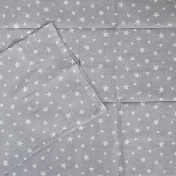 Baby's bed sheet and pillow case set
