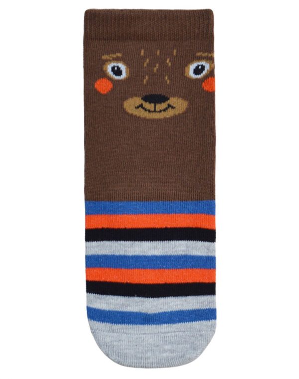 3 pairs of socks