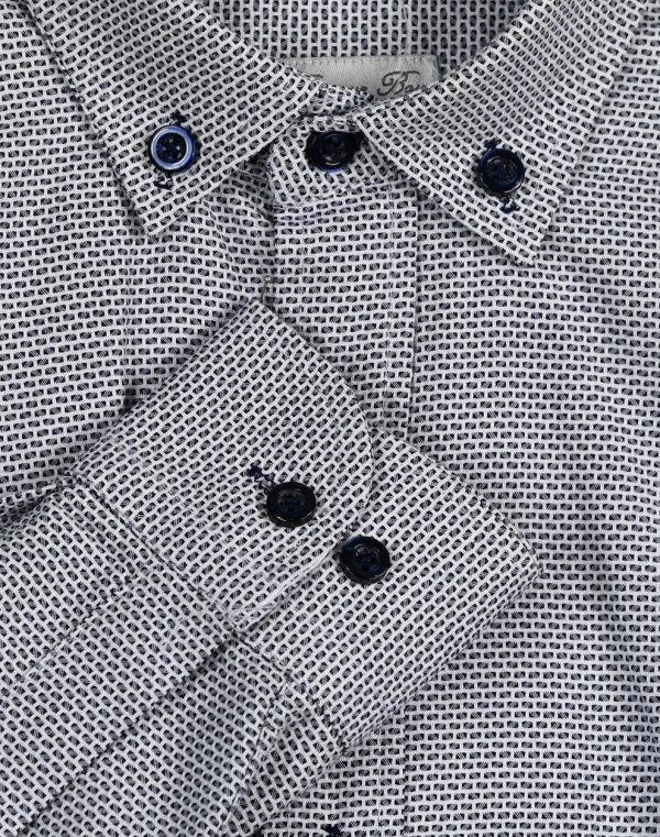 Boutique button down shirt