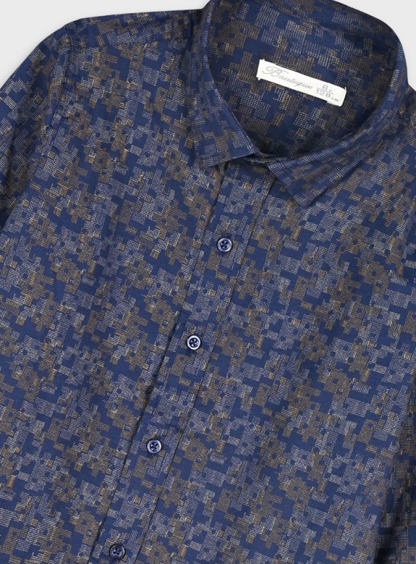 Boutique button up shirt